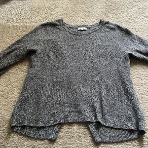 Gray heathered Madewell sweater with butterfly seam